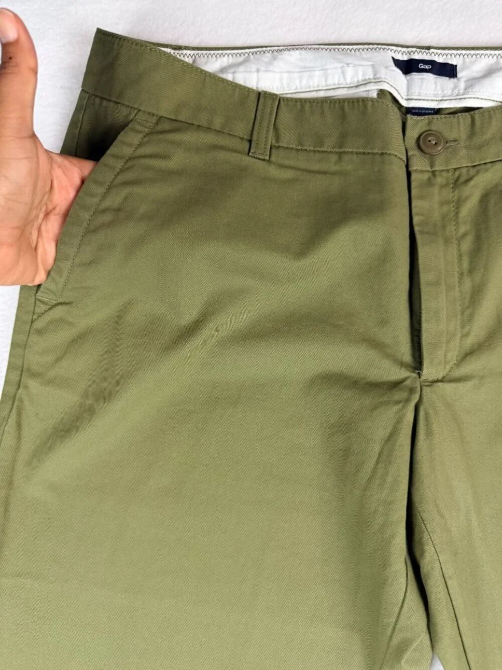 GAP women’s olive